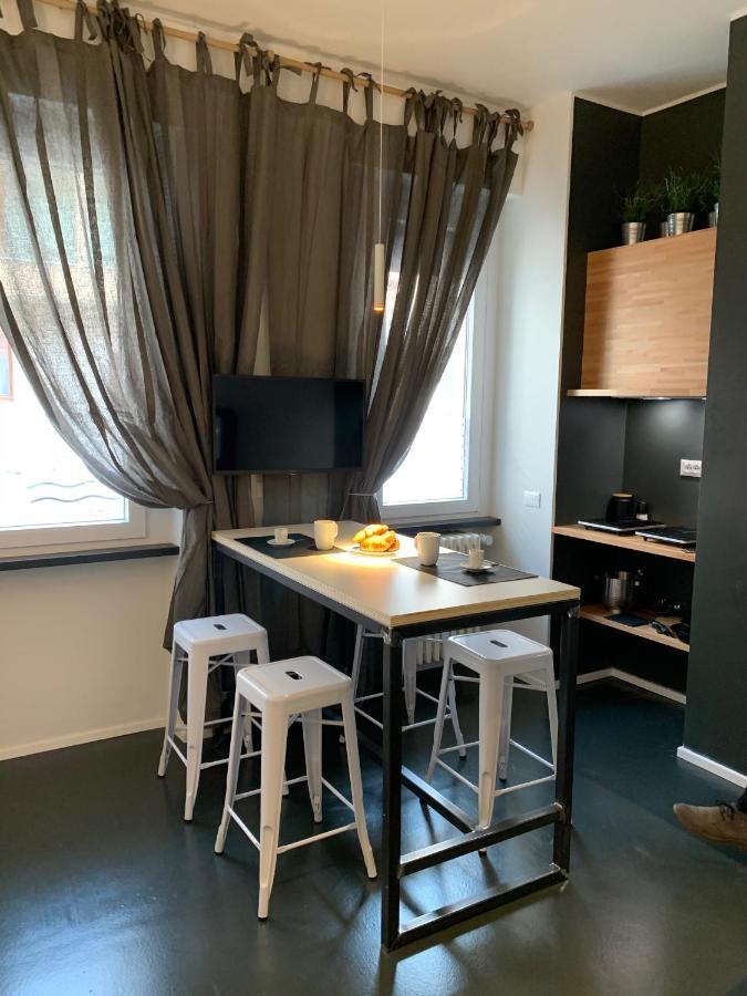 Stylish & Cosy House At Fair Lägenhet Milano Exteriör bild